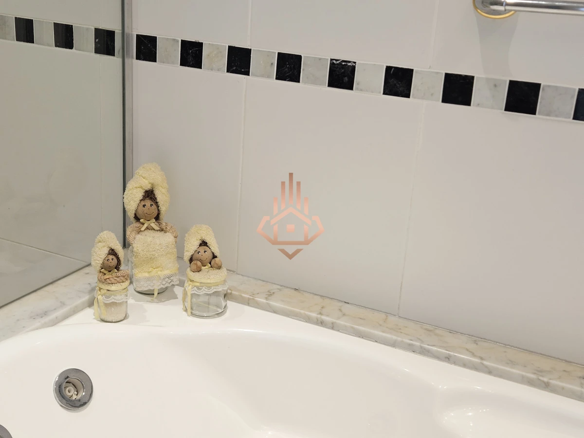 Se Vende Depto en Primera Linea de 4 Dormitorios en Suite Playa Brava