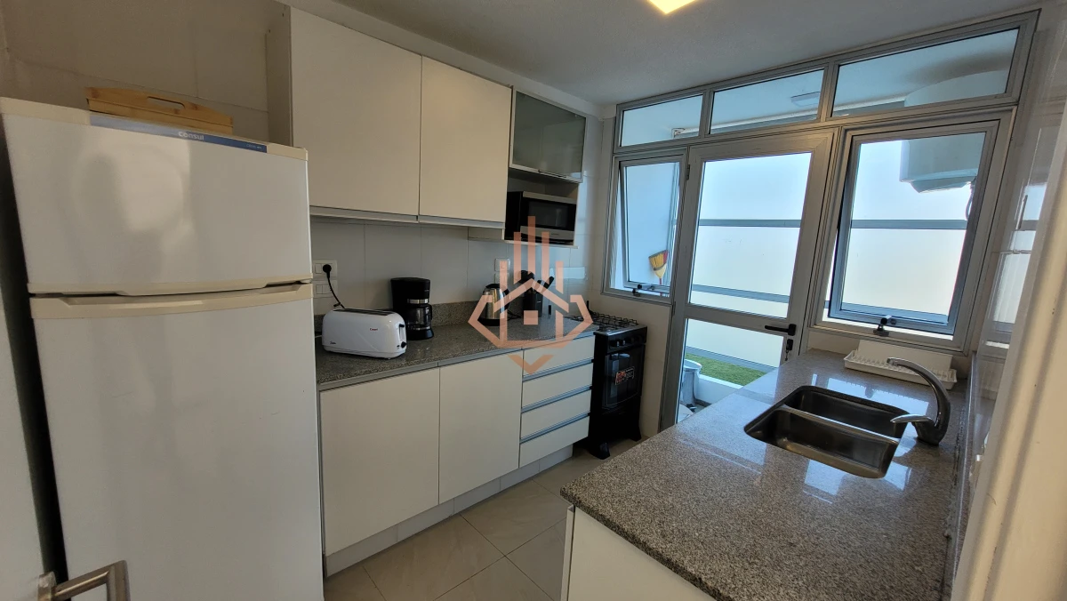 Apartamento dúplex en venta con vista panorámica en Punta Ballena