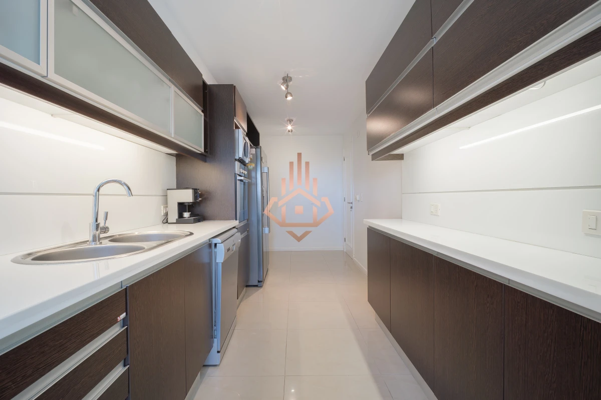 Imperiale1  3 dorm. 3 baños