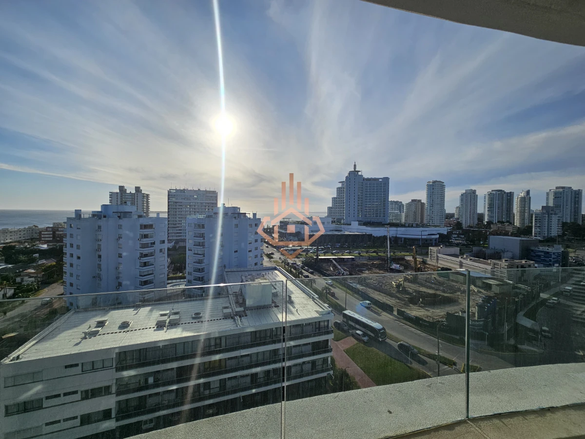 Se Vende Hermoso Departamento de 3 Dormitorios en Piso 10 Full Amenitis