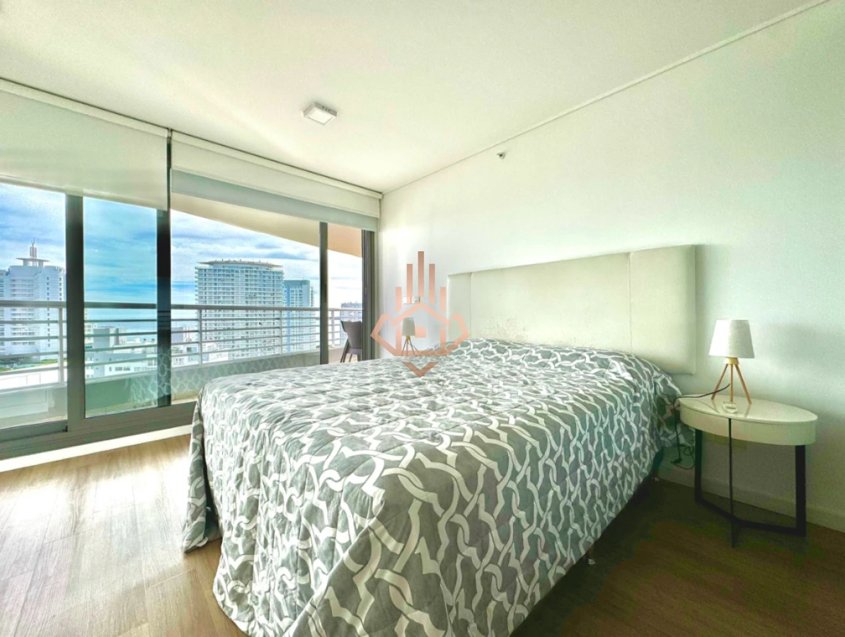 Apartamento en Punta del Este, Boulevard Artigas