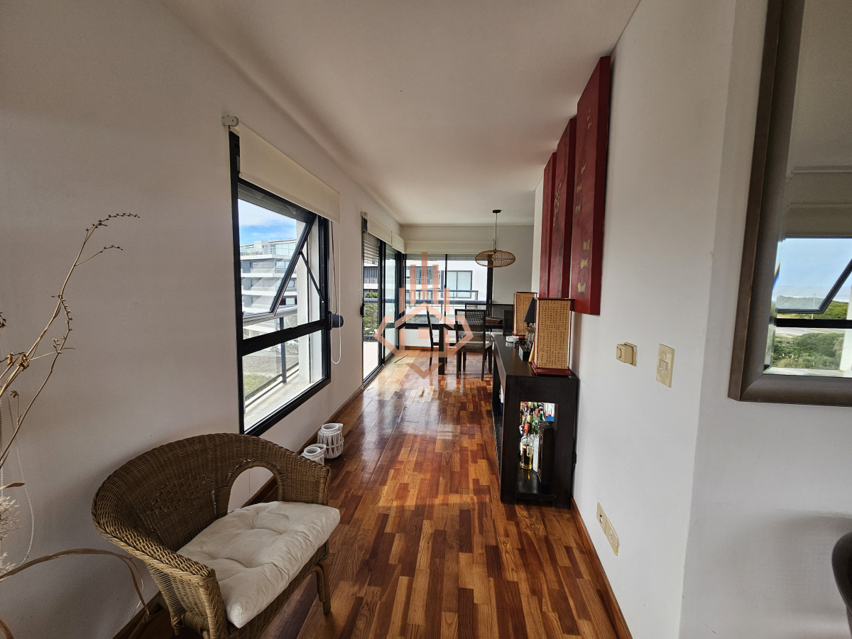 Se Alquila Espectacular Departamento Frente al Mar 4 Dormitorios Playa Brava Frente al Mar