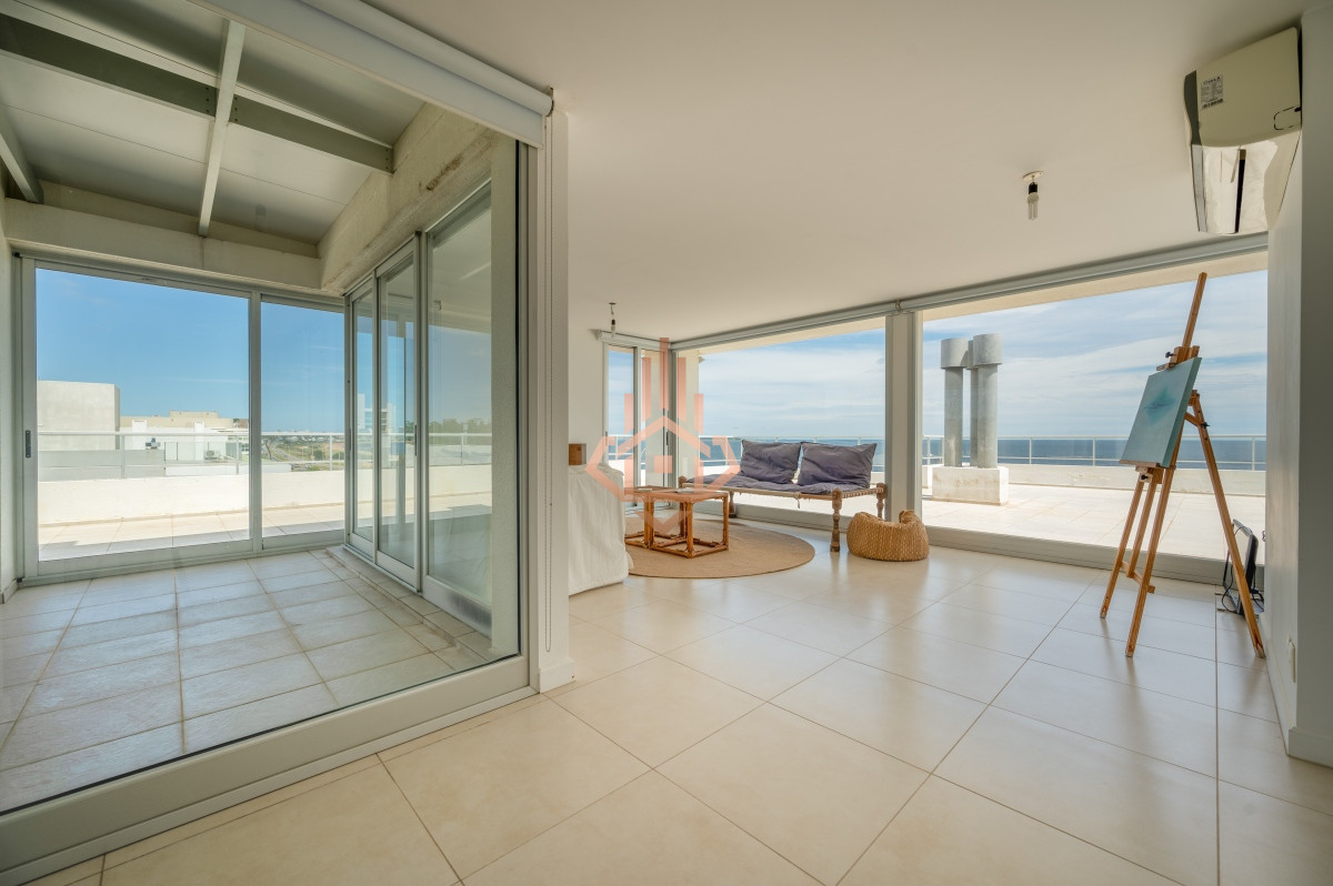 Venta Apartamento Penthouse 3 dormitorios, Frente al mar