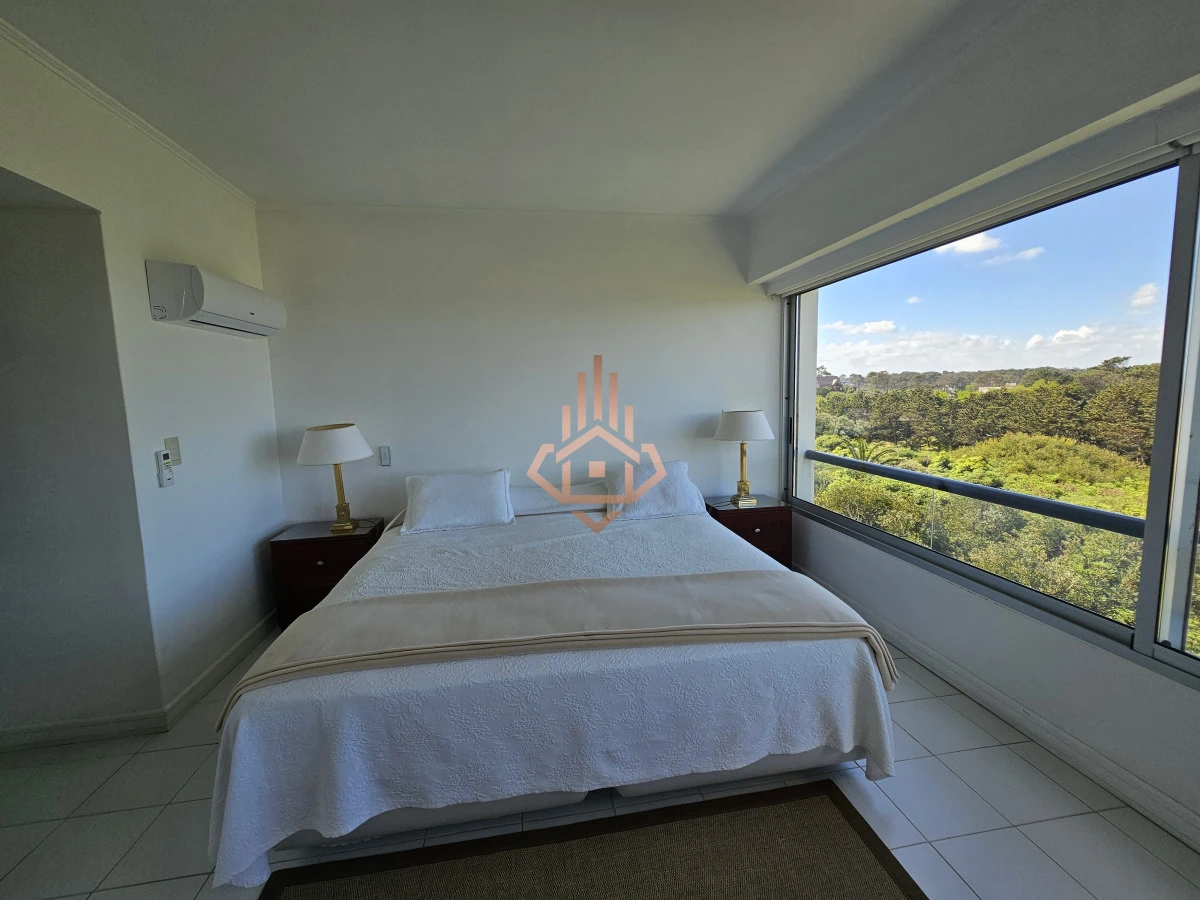 Penthouse en Alquiler Parada 32 de la Brava, 4 Dormitorios