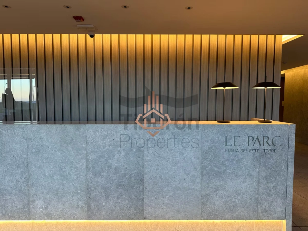 Le Parc III - Piso alto frente al mar