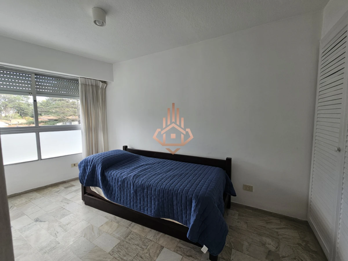 Venta de Apartamento de 3 Dormitorios en Punta del Este