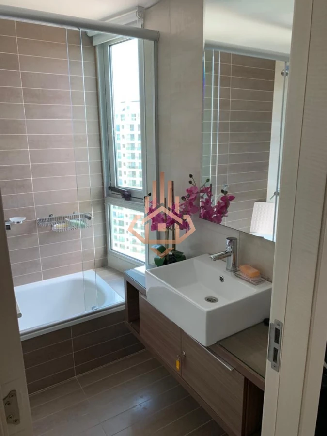 Venta Apartamento de 3 dormitorios con vista al mar.