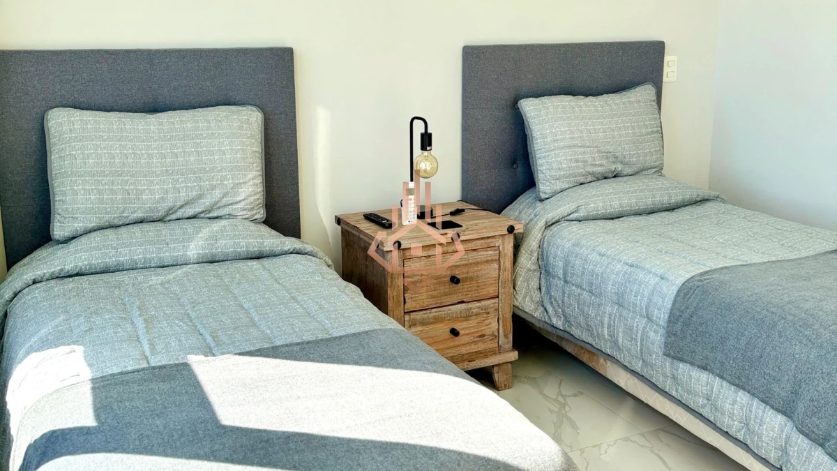 Apartamento en Venta 3 suites + servicio en Paramount Tower, Playa Mansa