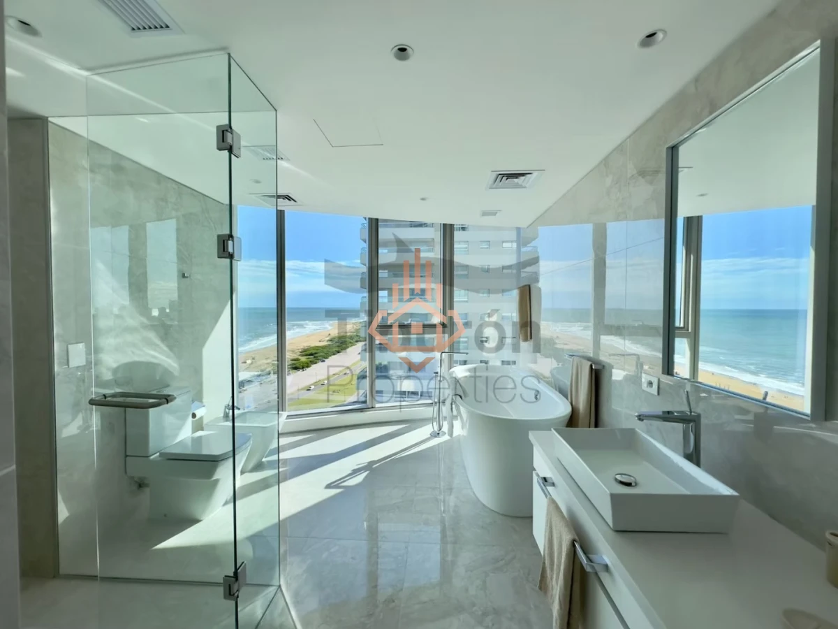 Trump Tower - Tip. 03