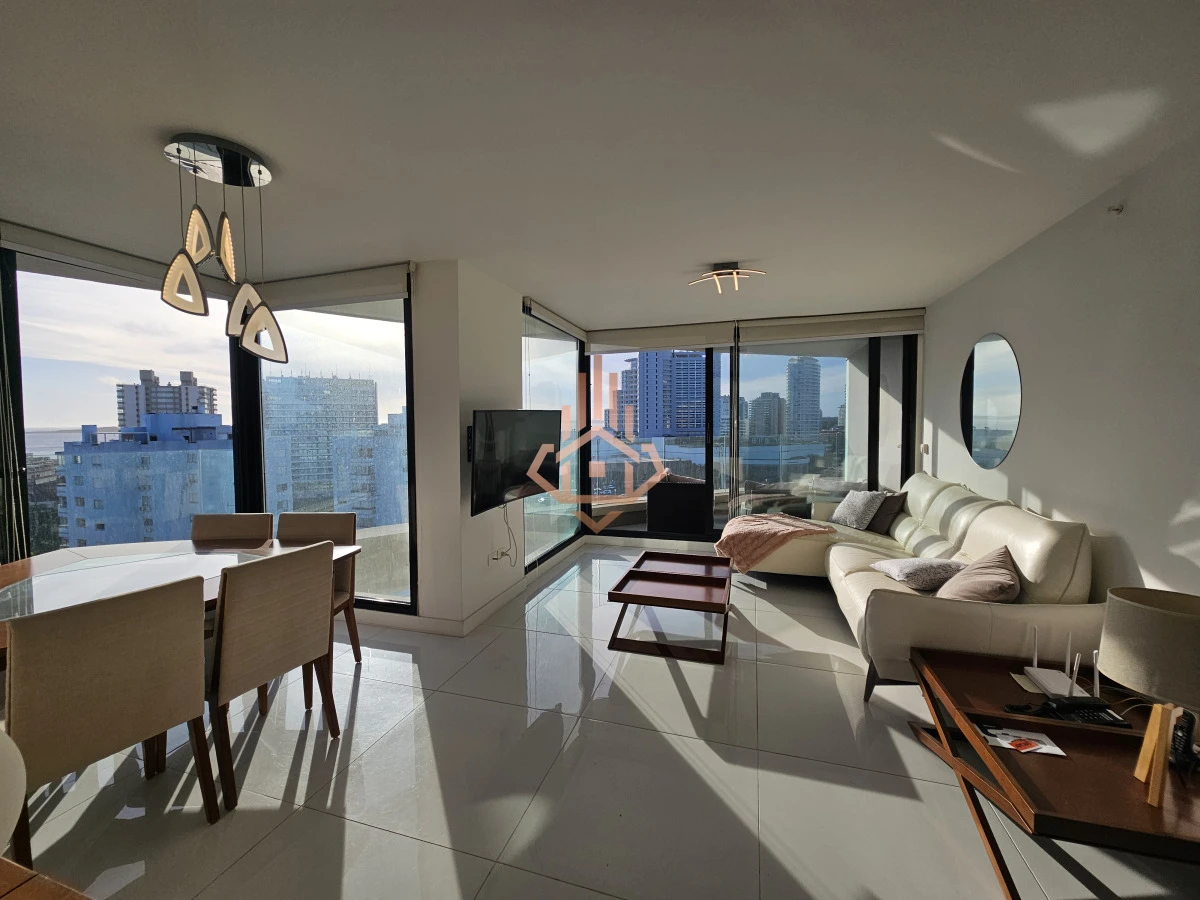 Se Vende Hermoso Departamento de 3 Dormitorios en Piso 10 Full Amenitis