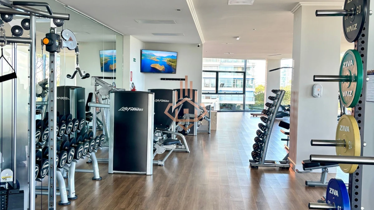 Apartamento en Venta 3 suites + servicio en Paramount Tower, Playa Mansa