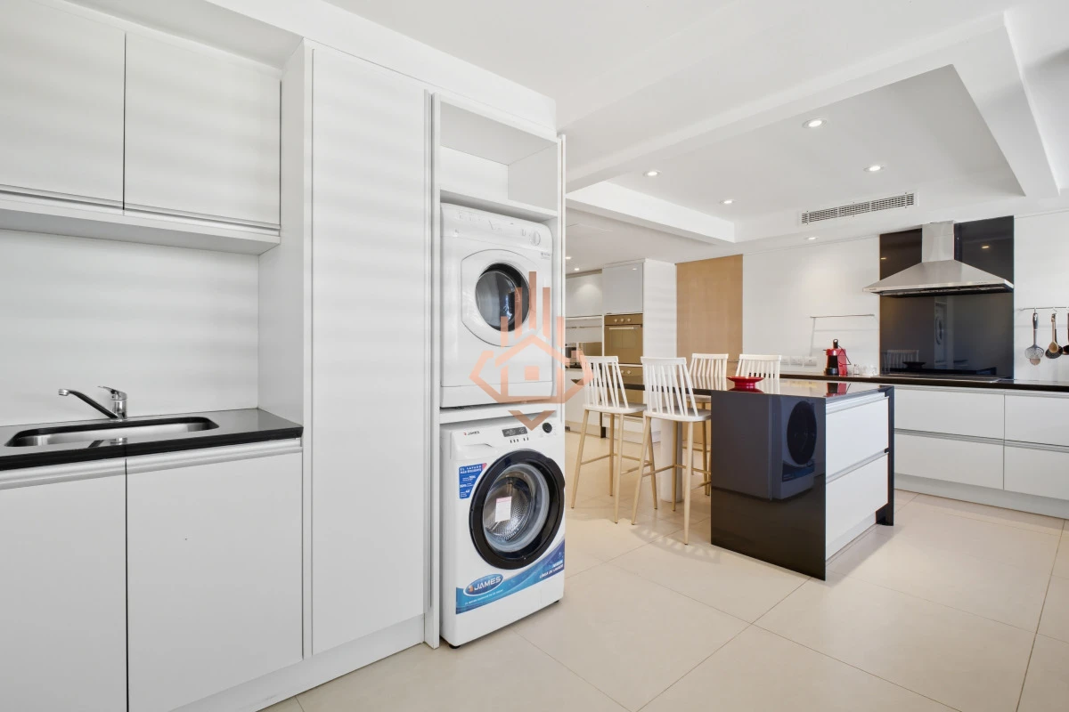 Espectacular Apartamento en Venta de 6 Dormitorios 6 Cocheras Increible Terraza con Piscina Privada