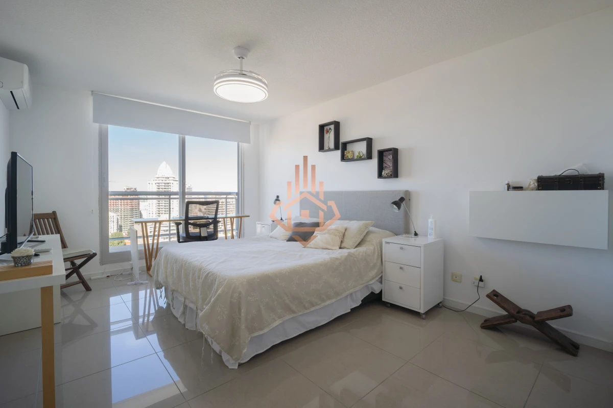 Venta Apartamento en torre ONE 2 esquinero con vista 180