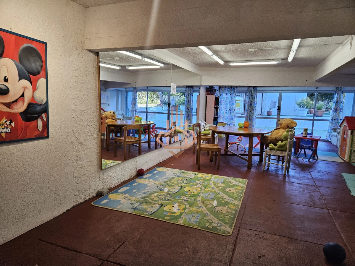 Alquiler temporal, e cuartos y medio, zona Roosevelt