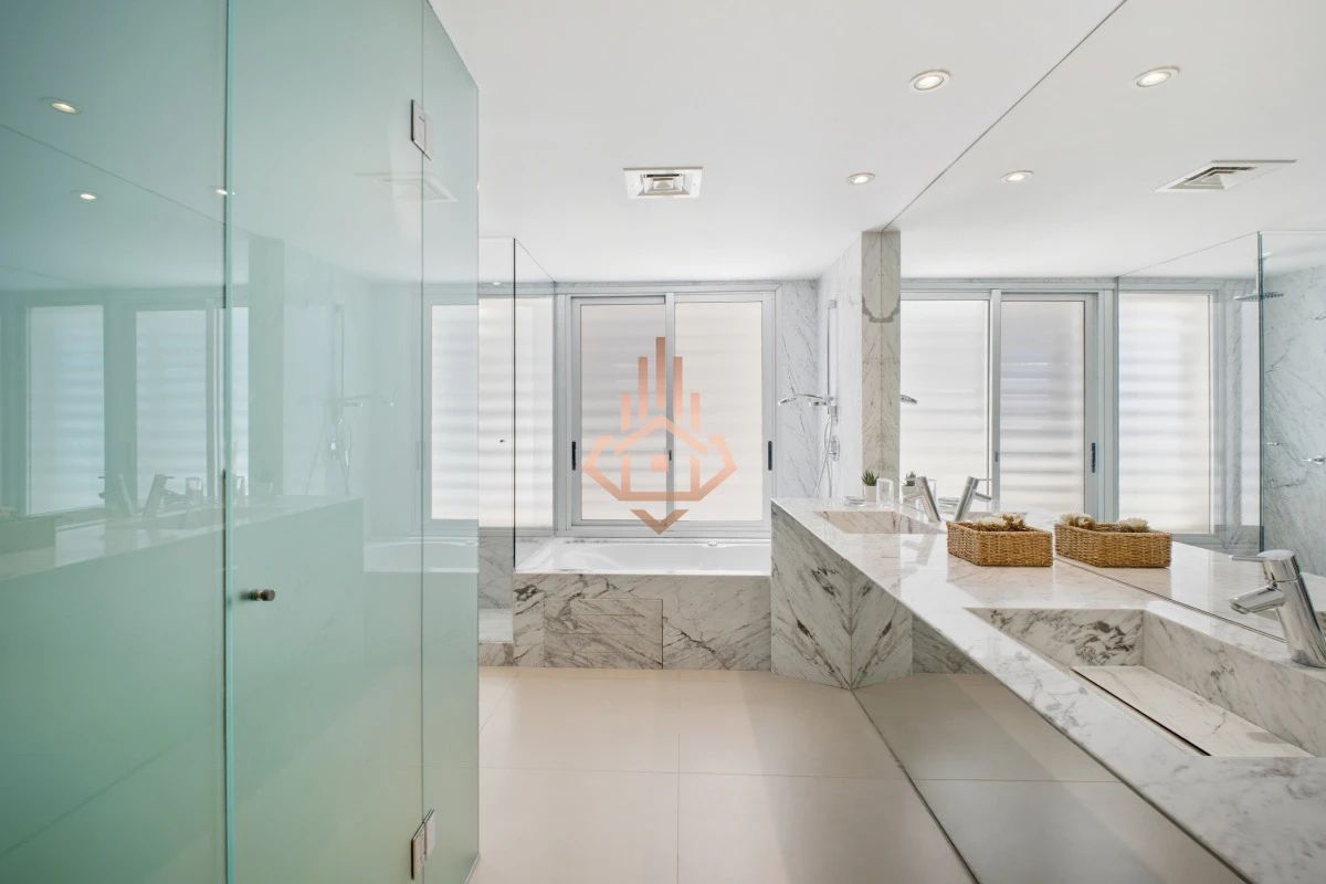 Espectacular Apartamento en Venta de 6 Dormitorios 6 Cocheras Increible Terraza con Piscina Privada