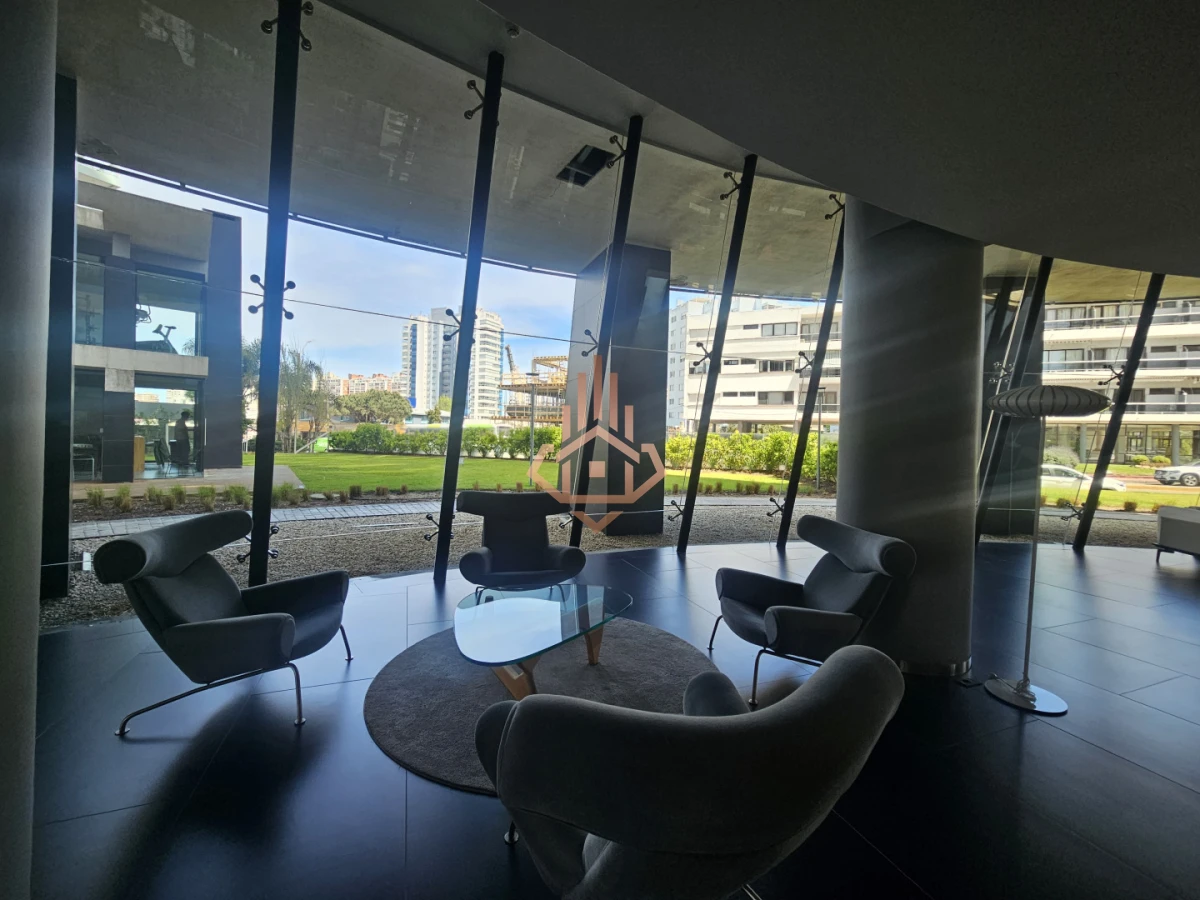 Se Vende Hermoso Departamento Piso 9 con 3 Dormitorios en Suite