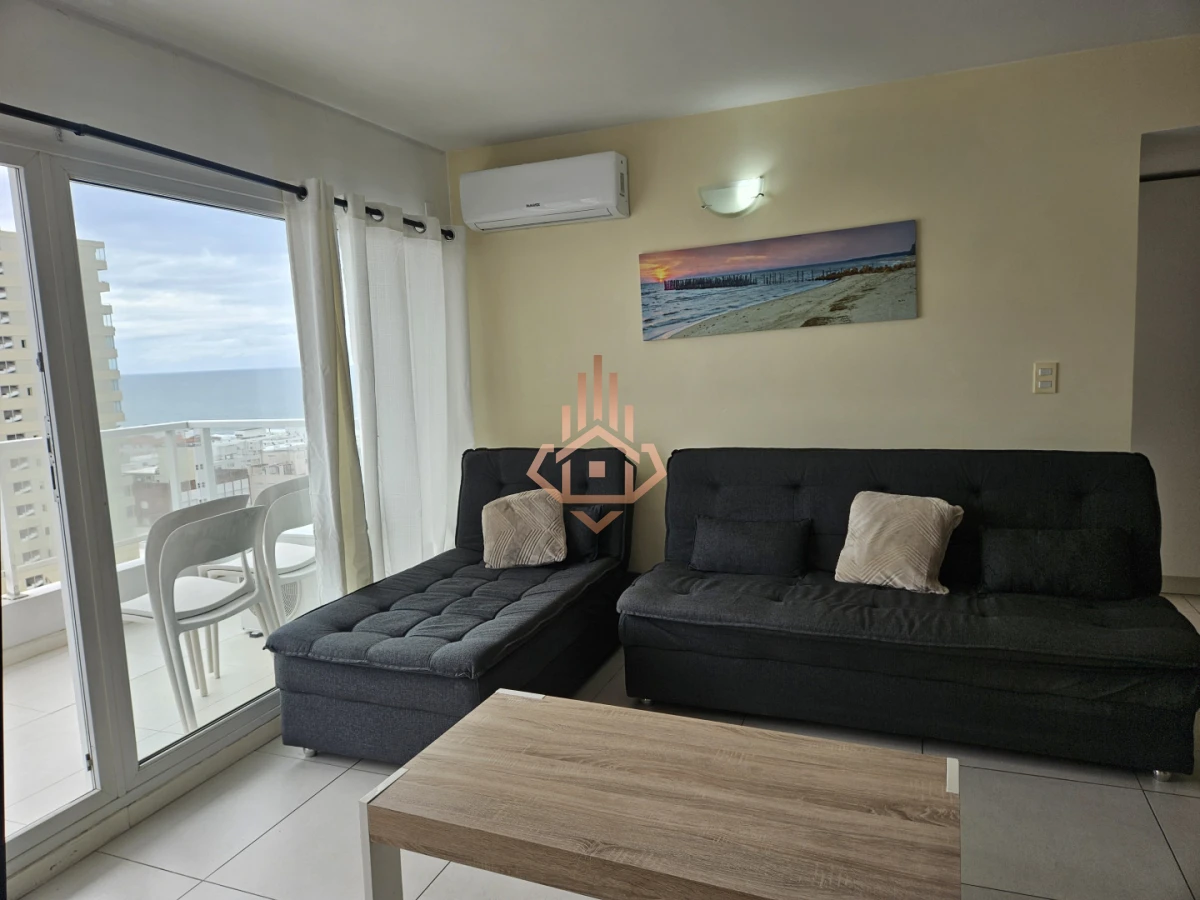 Se Vende Apartamento de Dos Dormitorios con Balcon y Vista en la Península