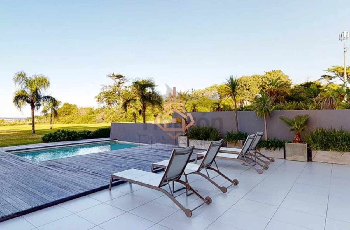 Tiburon Barra - SS 104