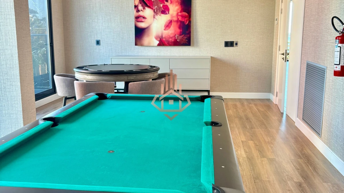 Apartamento en Venta 3 suites + servicio en Paramount Tower, Playa Mansa