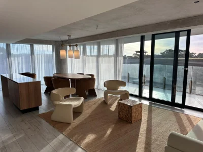 Venta departamento en Surfside de 1 dorm + den