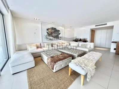 TIBURON PROPERTIES LOGO web - blanco.png TIBURON PROPERTIES LOGO web - blanco.png Tiburon Terrazas - SS 106