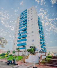 Apto en Venta Edificio LEBLON 3 DORMITORIOS - Elegancia y Comodidad en Roosevelt**