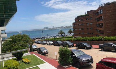 Venta departamento 2 dormitorios a 50 metros de playa Mansa en Península
