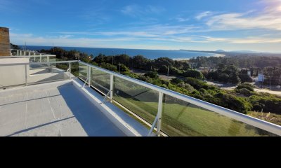 Apartamento en venta con vista panorámica en Punta Ballena ? Duplex