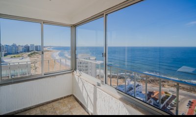 Apartamento de 4 dormitorios en Península, Punta del este