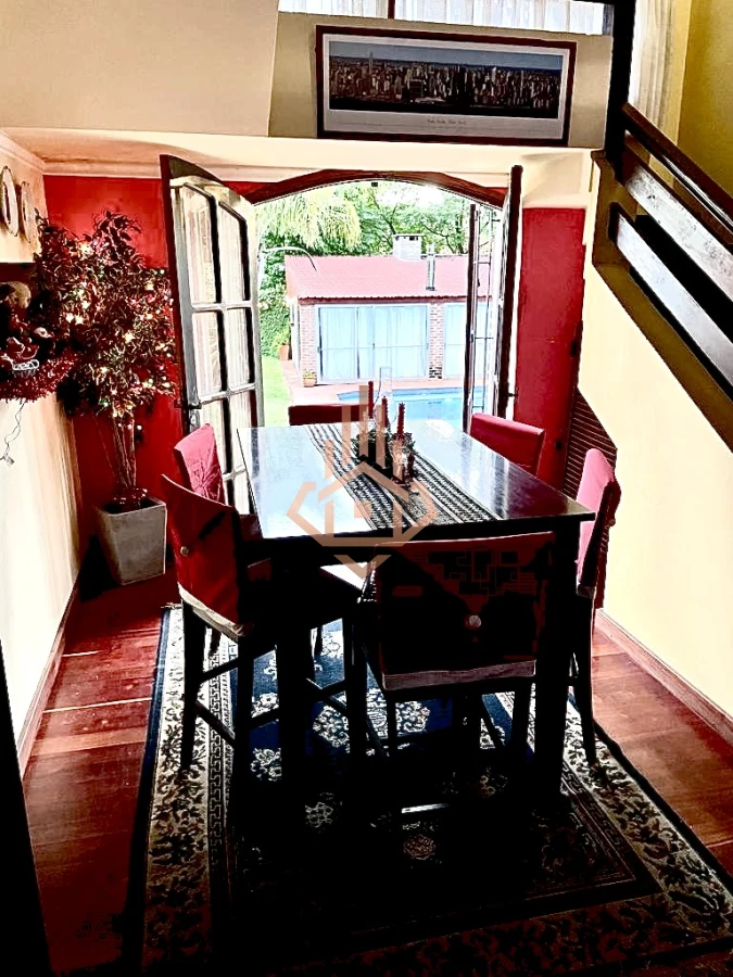 Alquiler de Temporada Casa 4 dormitorios y piscina climatizada a 500 metros del mar