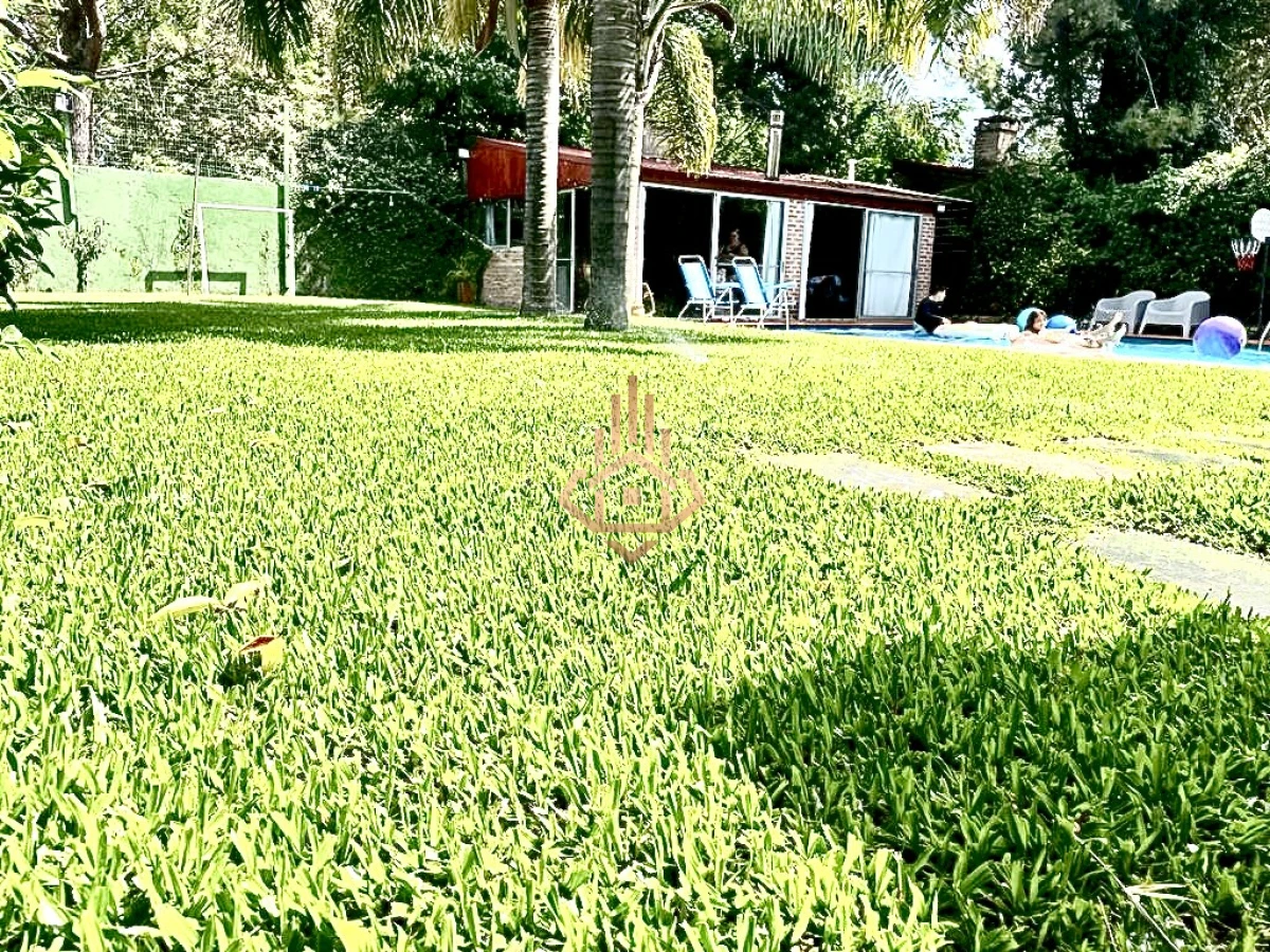 Alquiler de Temporada Casa 4 dormitorios y piscina climatizada a 500 metros del mar