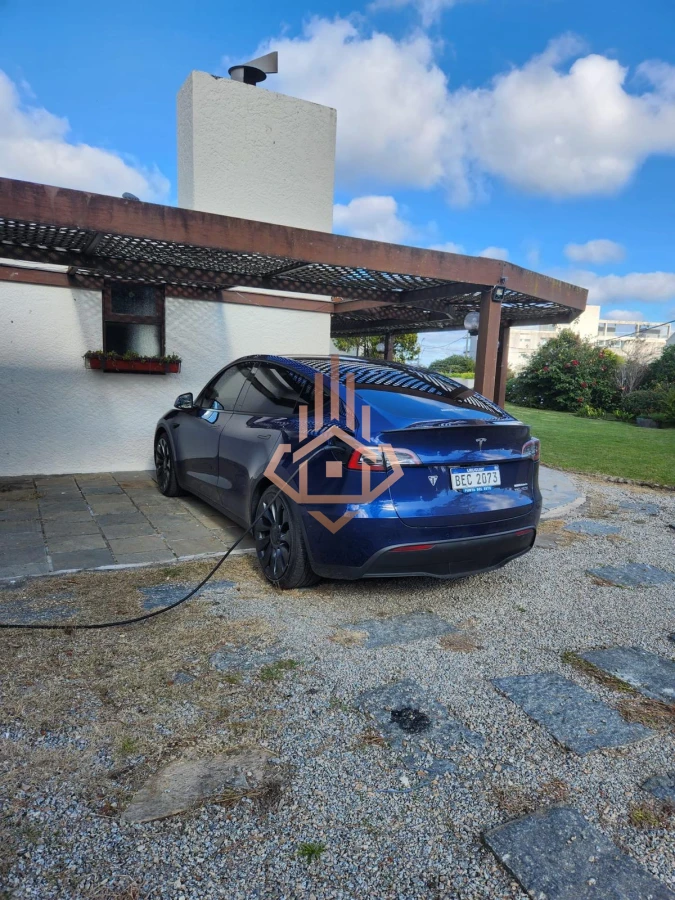 Casa exclusiva en Punta del Este - Playa Mansa