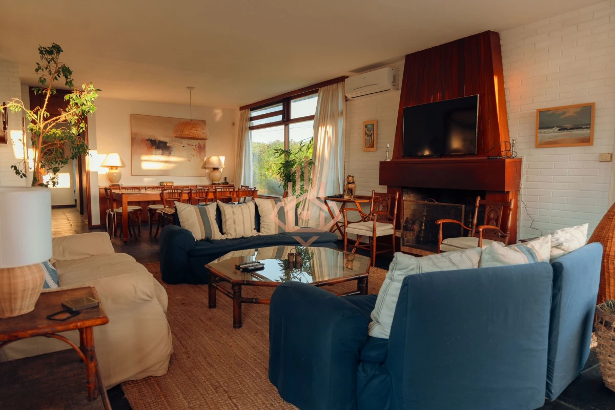 Casa exclusiva en Punta del Este - Playa Mansa