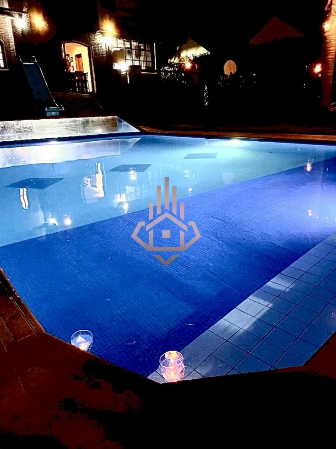 Alquiler de Temporada Casa 4 dormitorios y piscina climatizada a 500 metros del mar