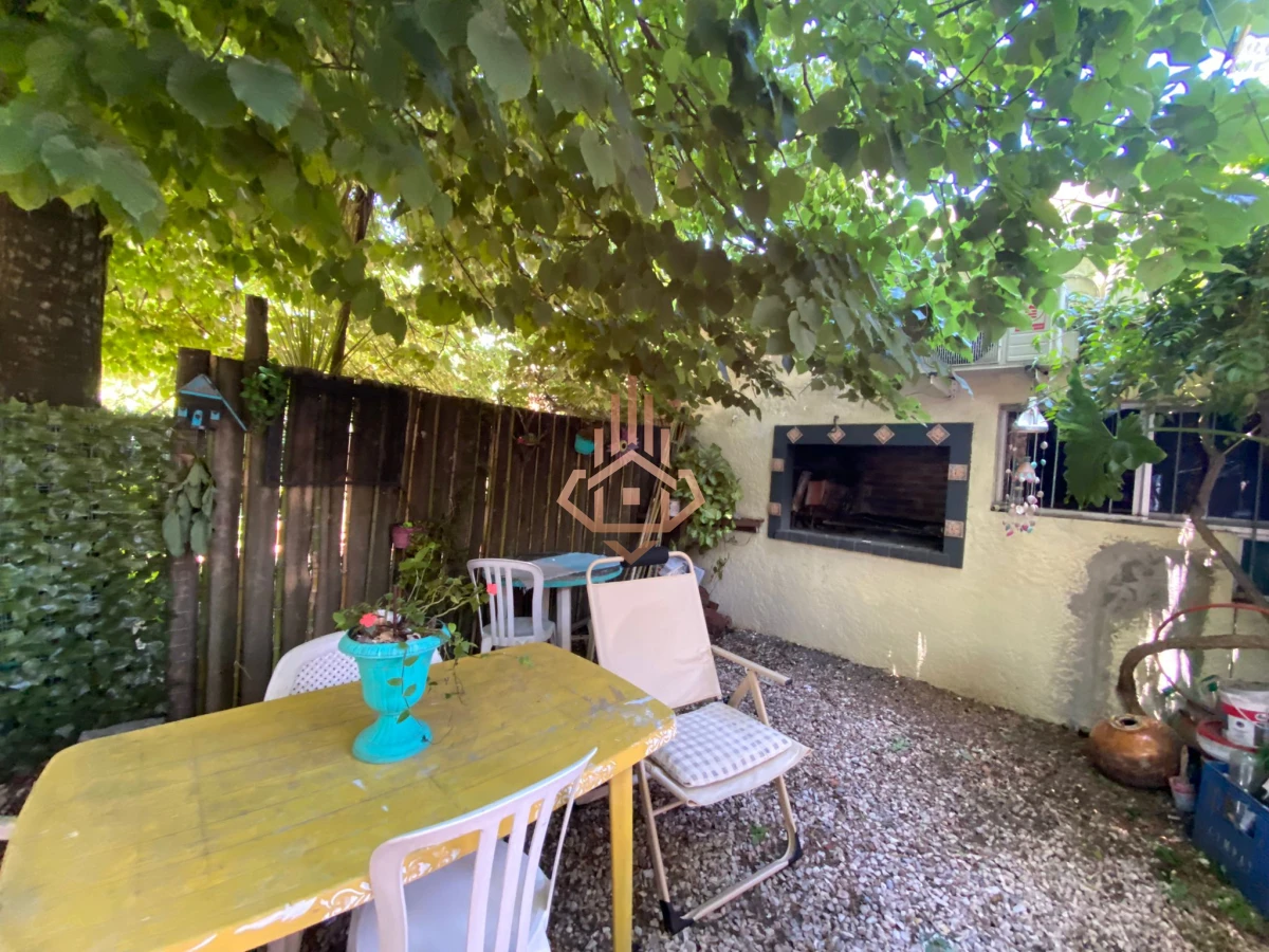 Casa en Alquiler Anual 3 dormitorios+ 1 suite.