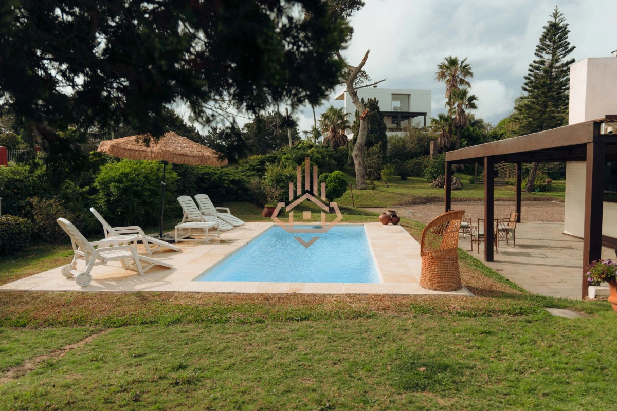 Casa exclusiva en Punta del Este - Playa Mansa