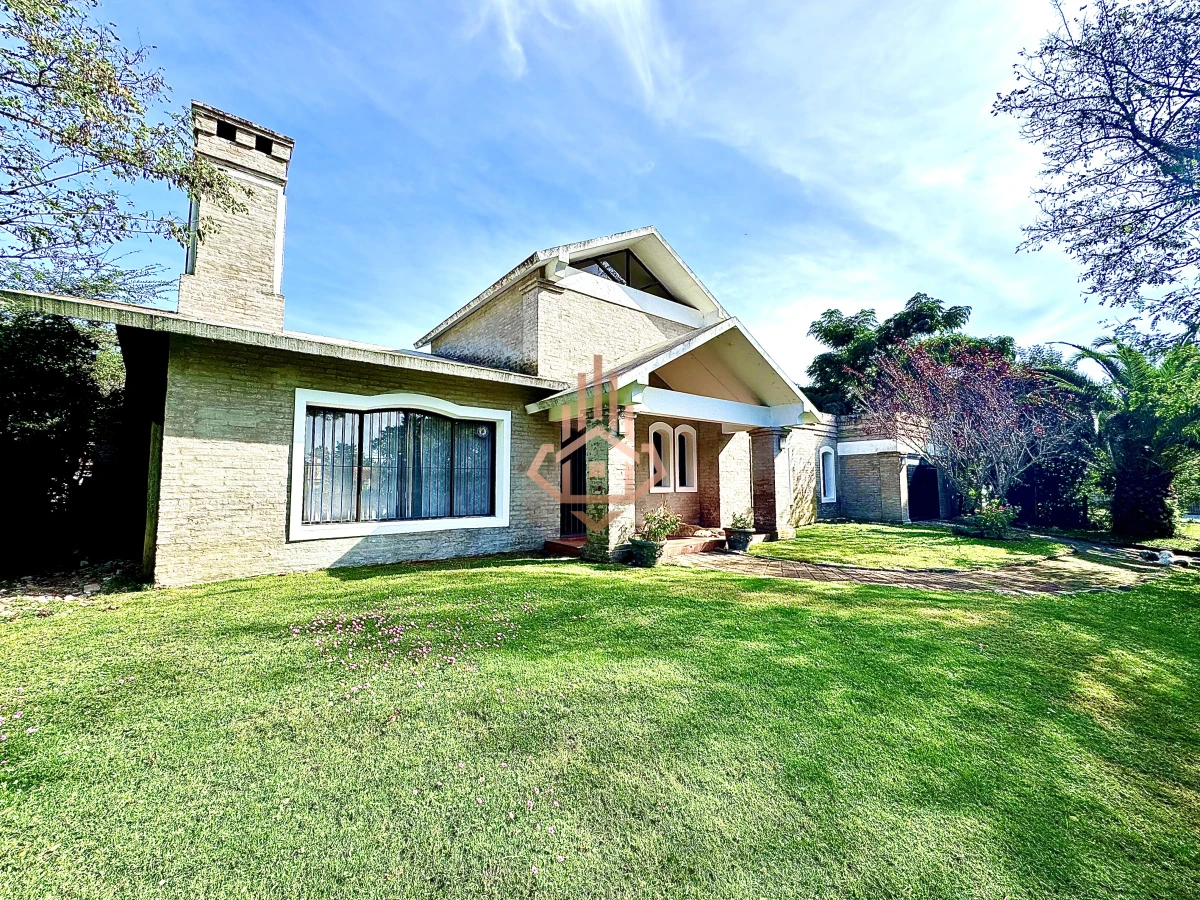 Annual rental of a 4-bedroom house, near the school. - Photo 3