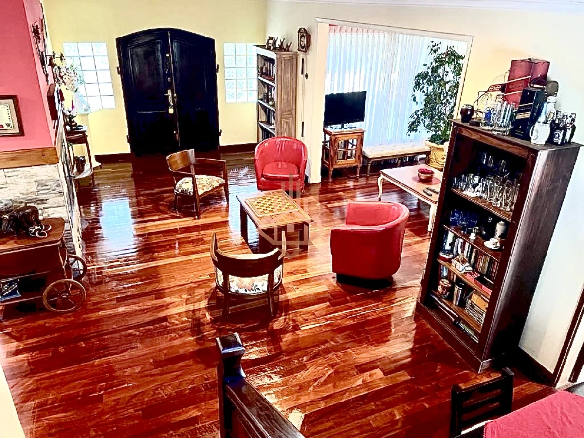 Alquiler de Temporada Casa 4 dormitorios y piscina climatizada a 500 metros del mar