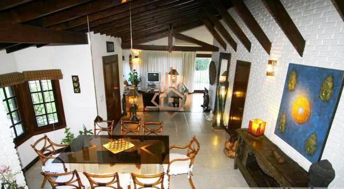 Casa en Playa Mansa Pda 16