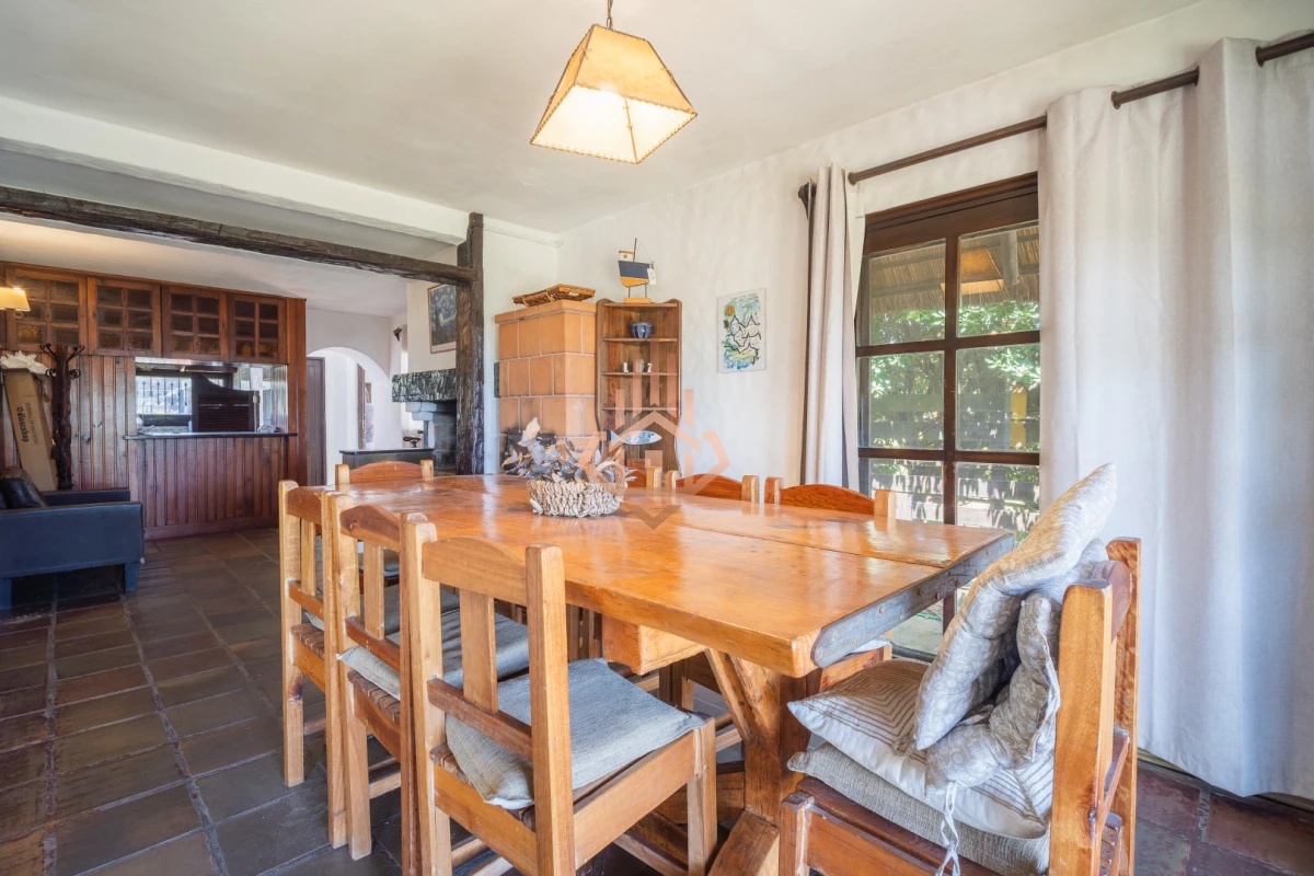 Alquiler anual Casa 4 dormitorios en parada 23 de la Mansa