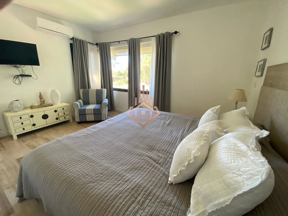 Casa Luxury  en alquiler de temporada en Barrio privado 4 dormitorios + Piscina