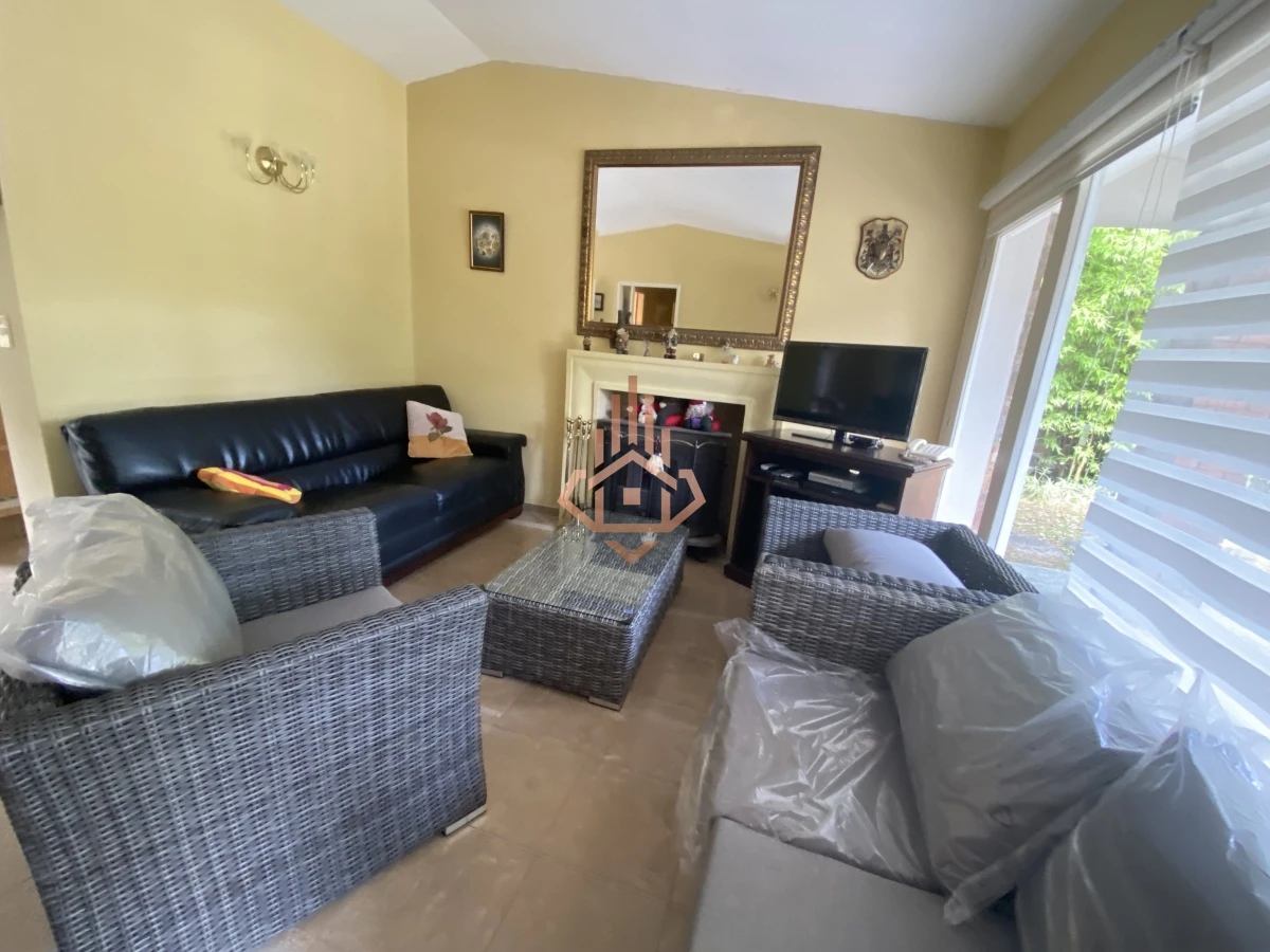 Alquiler temporal casa a 6 cuadras de la playa de 3 dormitorios.