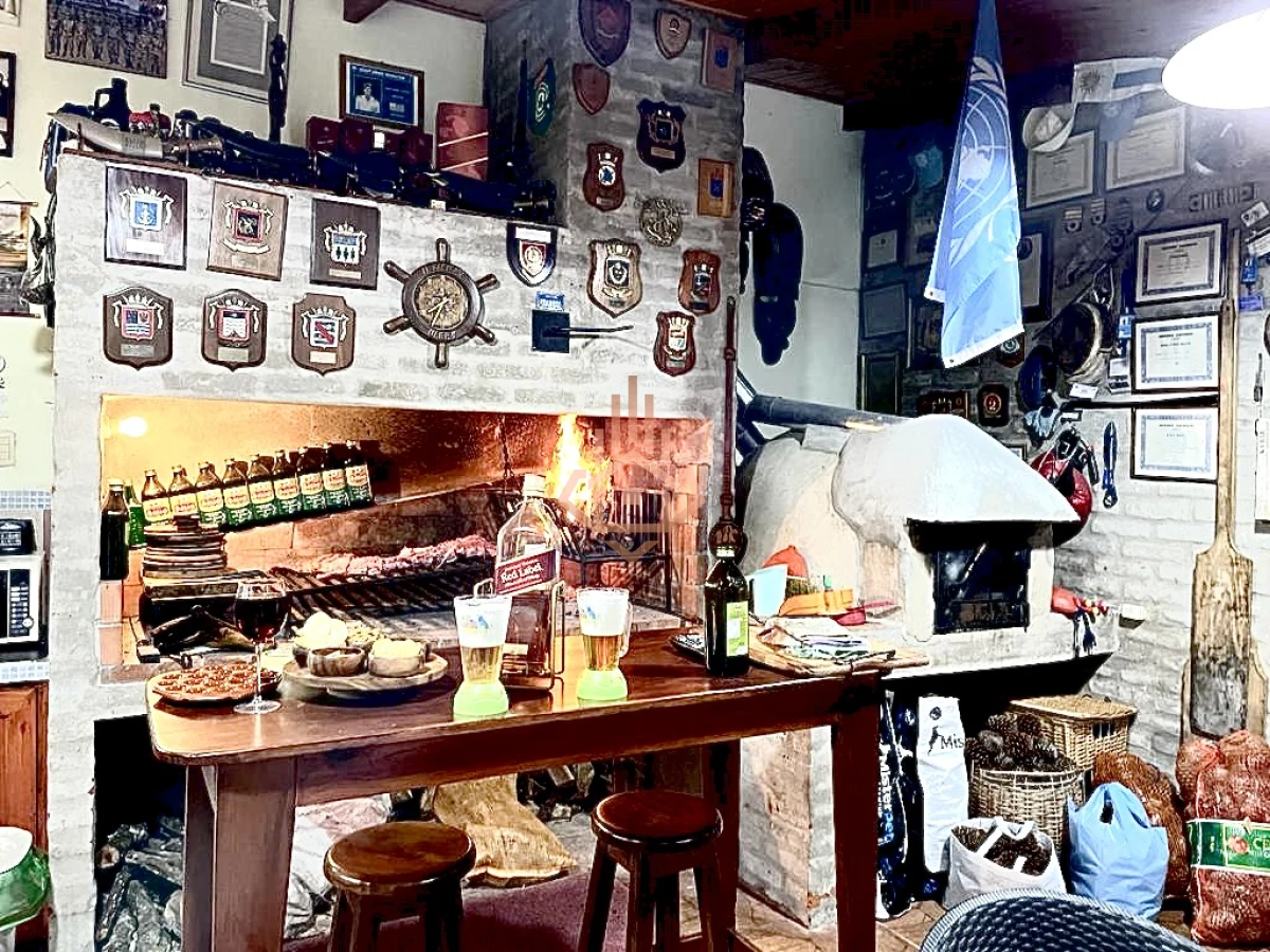 Alquiler de Temporada Casa 4 dormitorios y piscina climatizada a 500 metros del mar