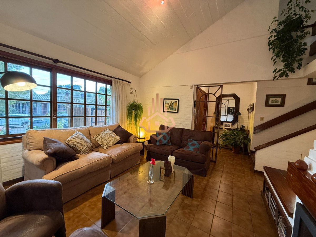 Venta Casa 3 dormitorios en Barrio Mónaco, Maldonado. - LUX21099577C