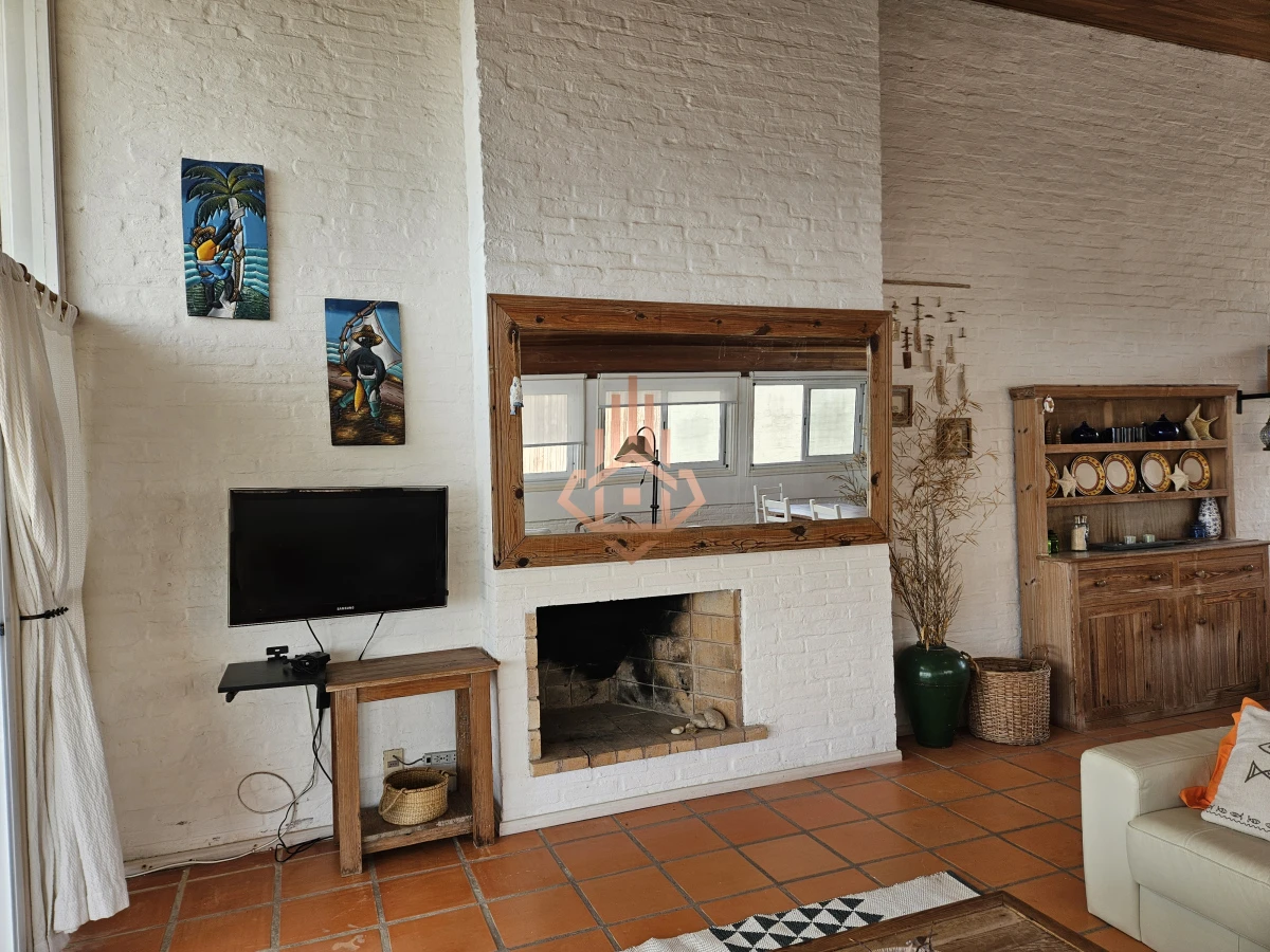 CASA NA SEGUNDA LINHA DE JOSÉ IGNACIO, 4 QUARTOS - Foto 5