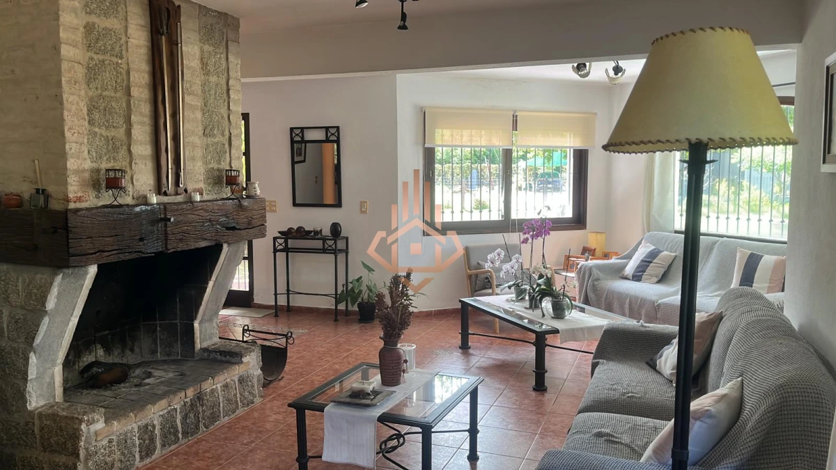 Alquiler Anual Casa de 3 Dormitorios en Pinares