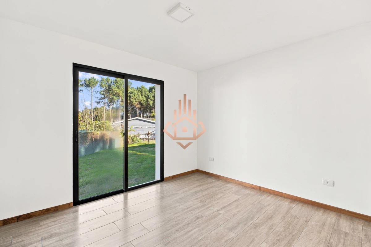 Venta Casa Construcción Tradicional en Pinares Burnett - Foto 3