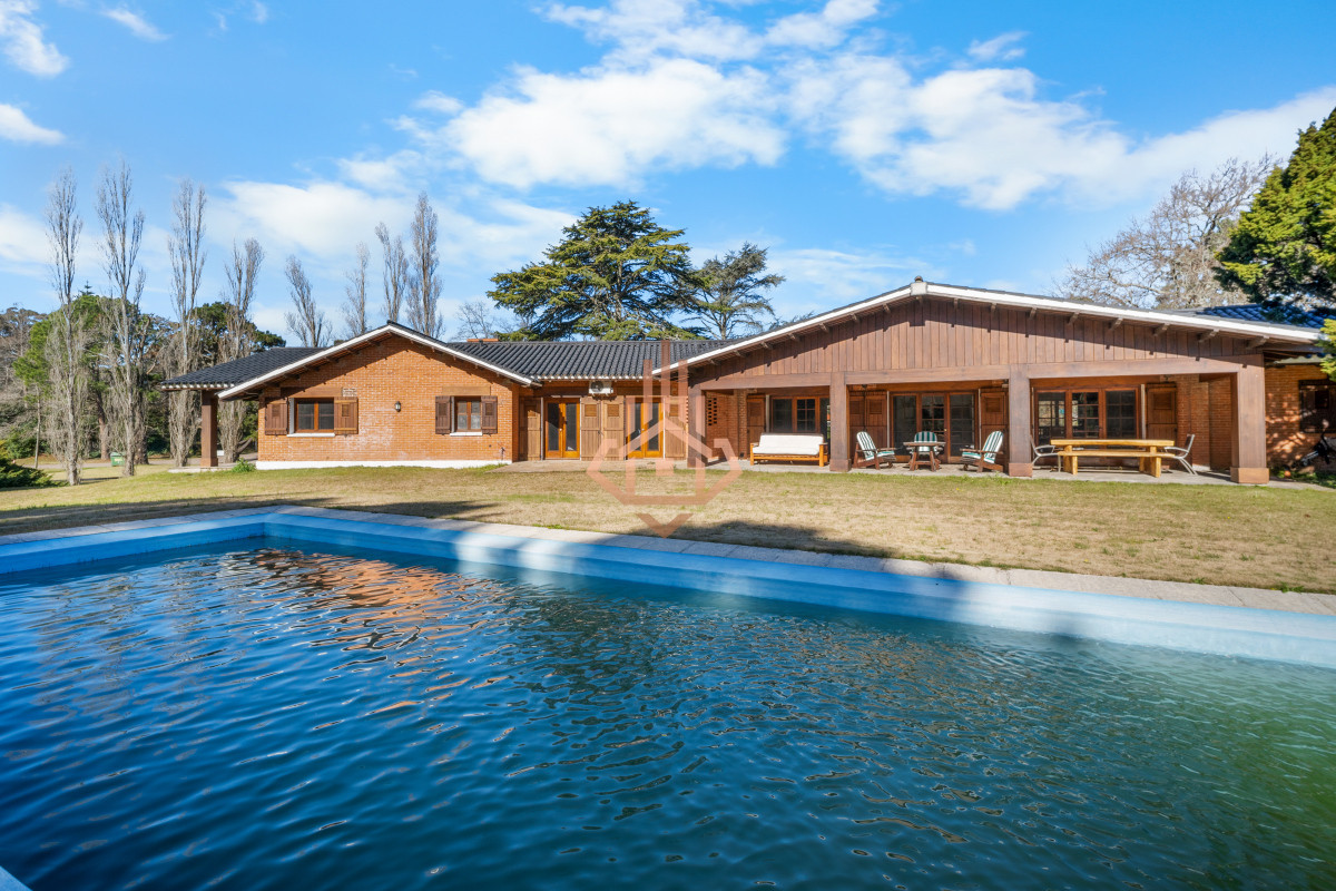Casa En Barrio Golf