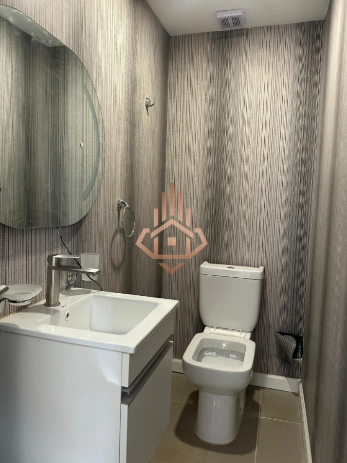 Residencia de Lujo en Barrio Privado de Solanas: Confort, Privacidad y Estilo Todo el Año