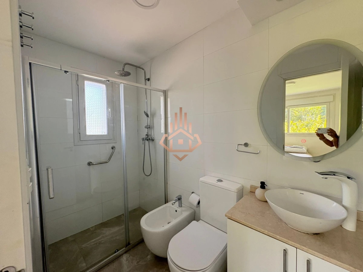 Alquiler de Temporada casa de 3 dormitorios en Punta del Este con Piscina,